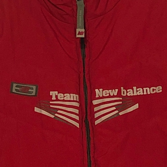 Boy's New Balance Reversible Vest Sz. 14/16 - Picture 6 of 7